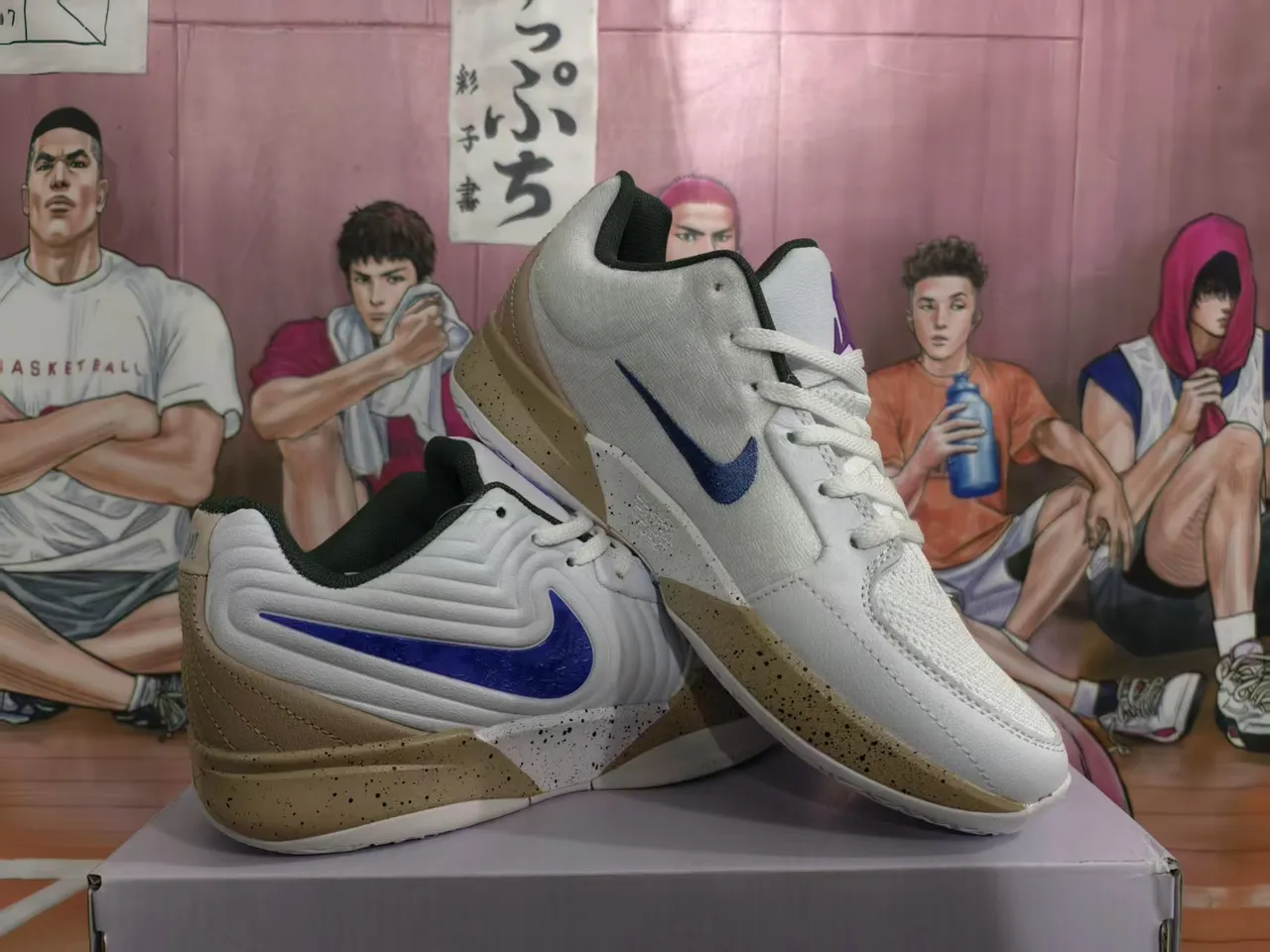 Nike Kyrie White Blue Low-Top Silhouette Mesh And Synthetic Upper Basketball Shoes 3