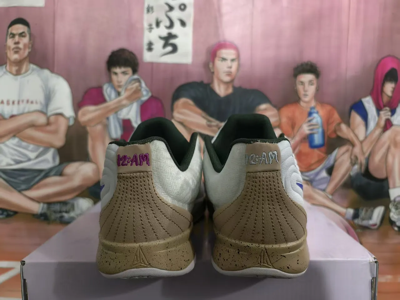 Nike Kyrie White Blue Low-Top Silhouette Mesh And Synthetic Upper Basketball Shoes 5