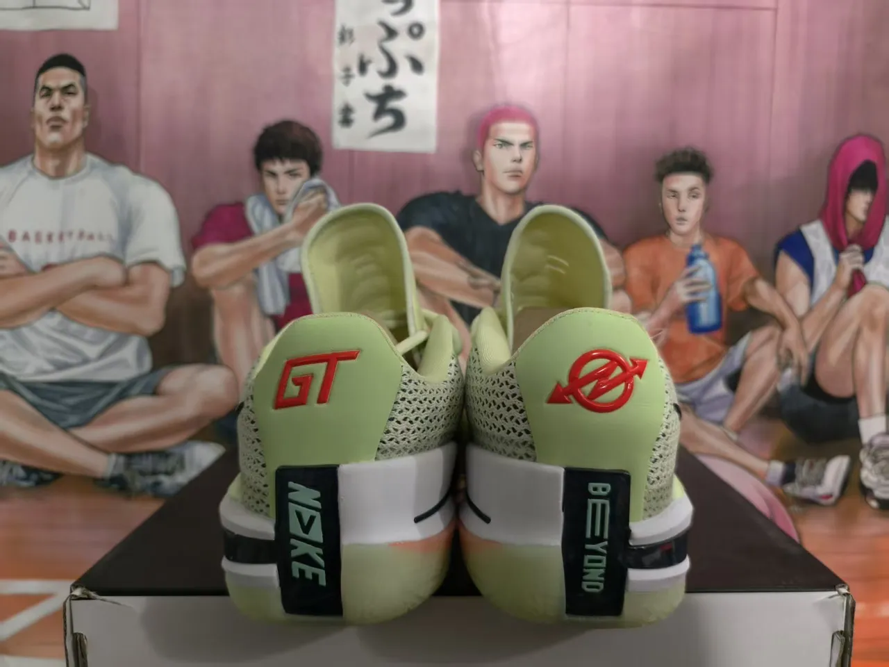 Nike Chaussures de Basketball à Encolure Basse en Mailles et Synthétique Vert Clair Noir 4