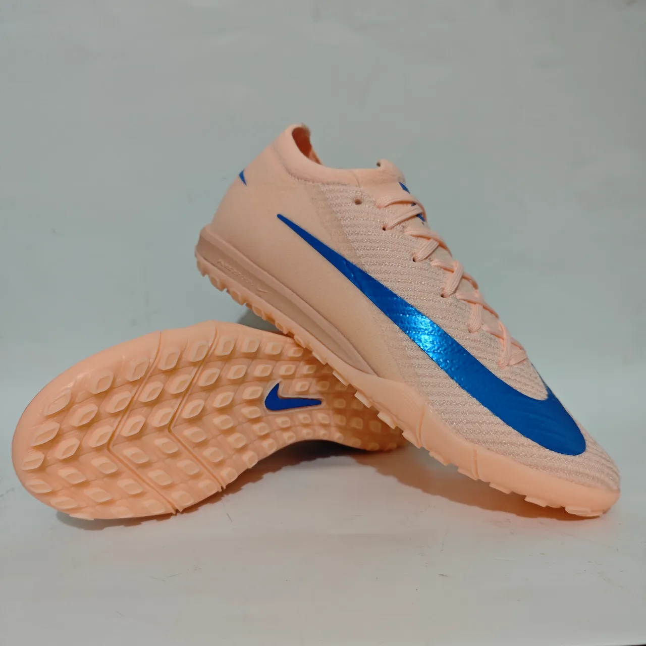 Nike Orange Blue Knit Upper Low-Cut Collar Turf Soccer Shoes 11