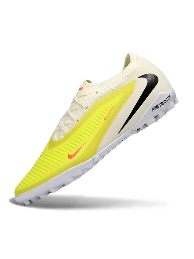 Nike Phantom GT Chaussures de soccer pour gazon artificiel jaune beige upper en tricot lacets asymétriques coupe basse 3