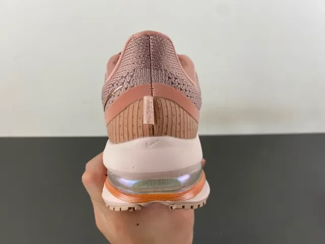 Nike गोलापि बीज किनिट उपर दृश्यमान Air Zoom Unit रनिंग शु 4