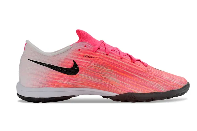 Nike Pink Black Low-Cut Shoe Gradient Knit Upper Turf Soccer Shoes 7