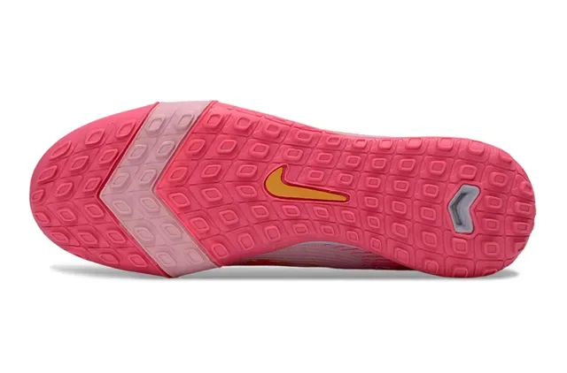Nike Zapatillas de fútbol indoor rosa blanco con upper de knit silueta low-cut 6