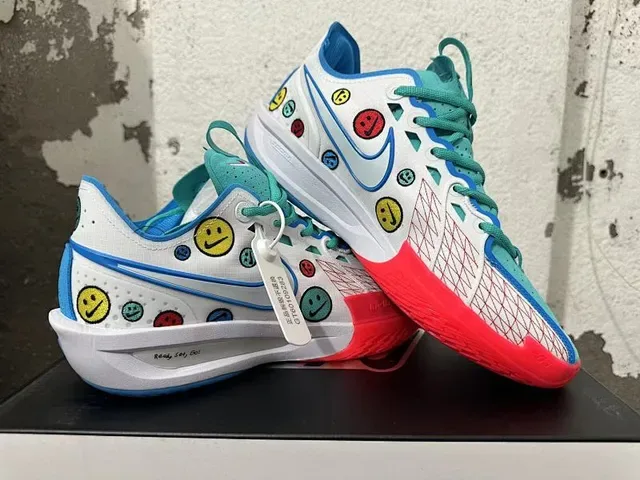 Nike React Phantom White Multicolor Smiley Face Lifestyle Sneakers 1