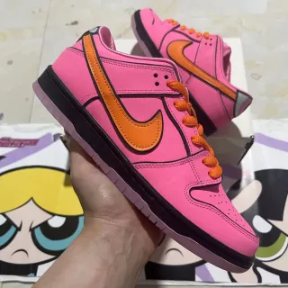 Nike SB Dunk Low पिंक ऑरेंज ब्लैक स्केटबोर्ड जूते