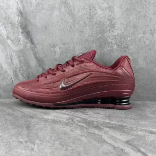 Nike Shox Tênis Lifestyle Borgonha Preto Tricotado Acanalado Superior Swoosh Metálico