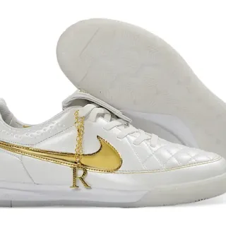 Nike Tiempo Blanco Oro Cuero acolchado Parte superior Swoosh metálico Zapatos de fútbol sala