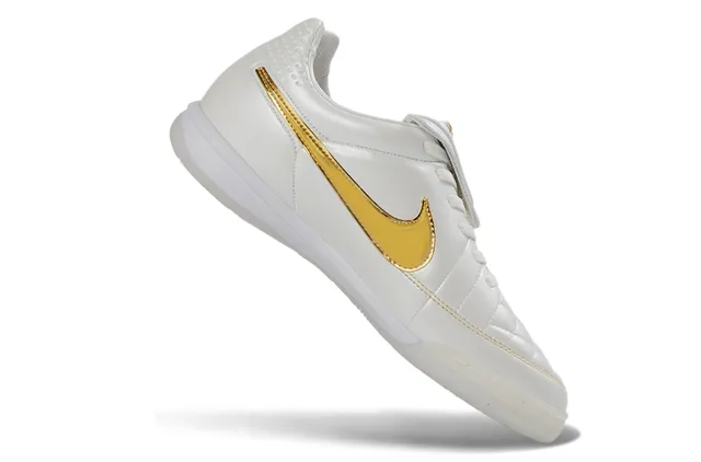 Nike Tiempo White Gold Quilted Leather Upper Metallic Swoosh Indoor Soccer Shoes 2