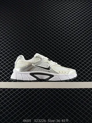 Nike V5 RNR Blanco Plateado Media Suela Malla Y Recubrimiento Sintético Superior Zapatillas Gruesas 2