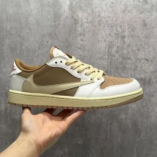 Nike White Beige منخفضة العتبة متعدد الطبقات جلد نمط حياة