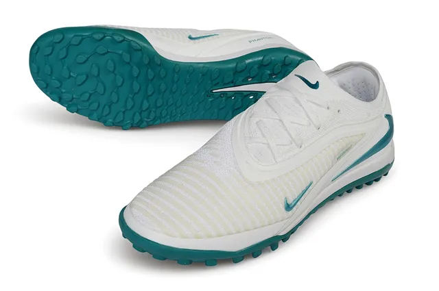 Nike Sapatos de futebol para gramado branco e azul com upper de tricot e collar integrado 4