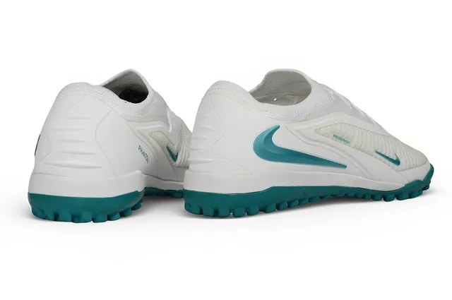 Nike Sapatos de futebol para gramado branco e azul com upper de tricot e collar integrado 5