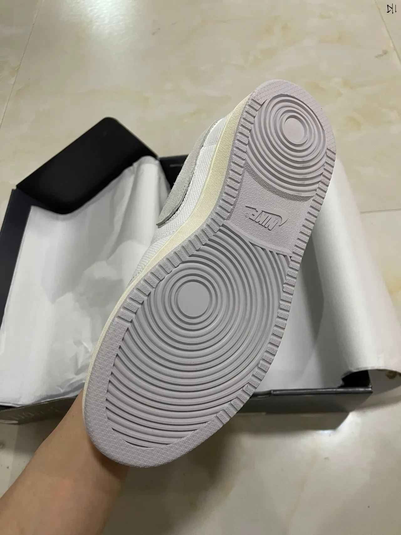 Nike White Gray Canvas Upper Suede Swoosh Lifestyle Sneakers 6