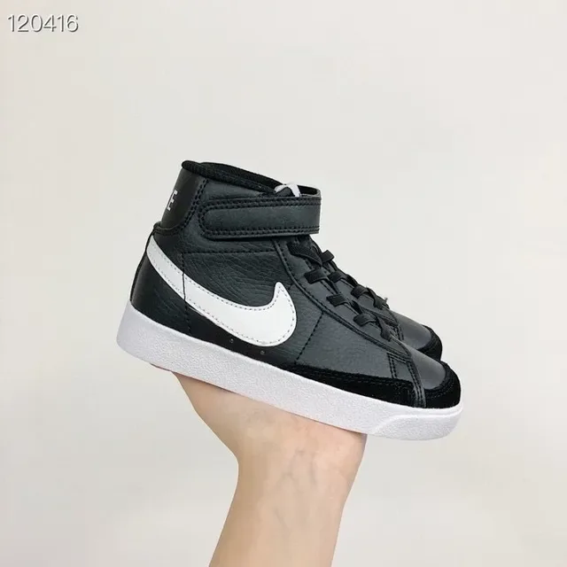 Nike White Multicolor Low-Top Padded Collar Lifestyle Sneakers 20