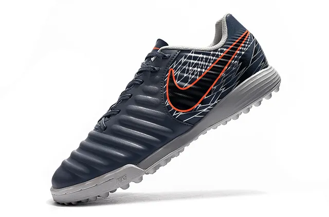 Nike সাদা কমলা নিম্ন-কাট সিন্থেটিক আপার রিবড টেক্সচার্ড ফোরফুট আর্টিফিশিয়াল-গ্রাস সকার শুজ 4