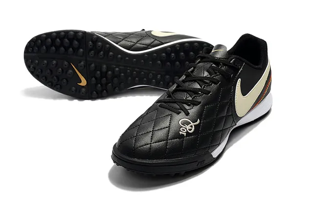 Nike সাদা কমলা নিম্ন-কাট সিন্থেটিক আপার রিবড টেক্সচার্ড ফোরফুট আর্টিফিশিয়াল-গ্রাস সকার শুজ 16