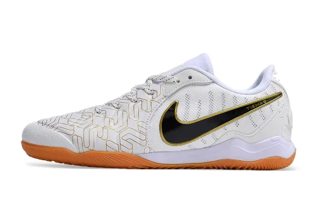 Nike Sapatos de futebol indoor low-top brancos e laranjas com upper de malha sintética 6