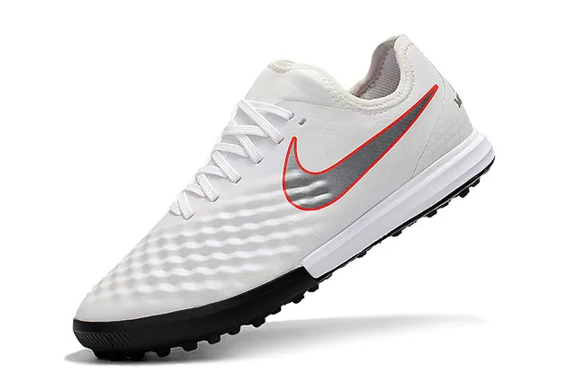 Nike chaussures de football pour pelouse blanc et orange, avec empeine synthétique matelassée et col bas-cut 23
