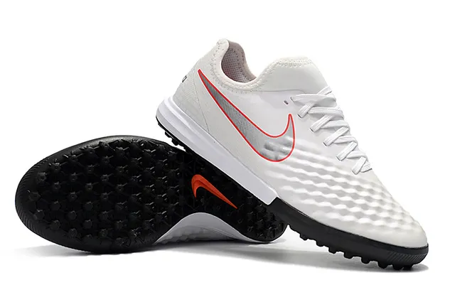 Nike chaussures de football pour pelouse blanc et orange, avec empeine synthétique matelassée et col bas-cut 24