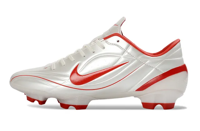 Nike Chaussures de Football Blanc Rouge Coupe Basse Empeigne Synthétique Clous Moulés Terrain Ferme 7