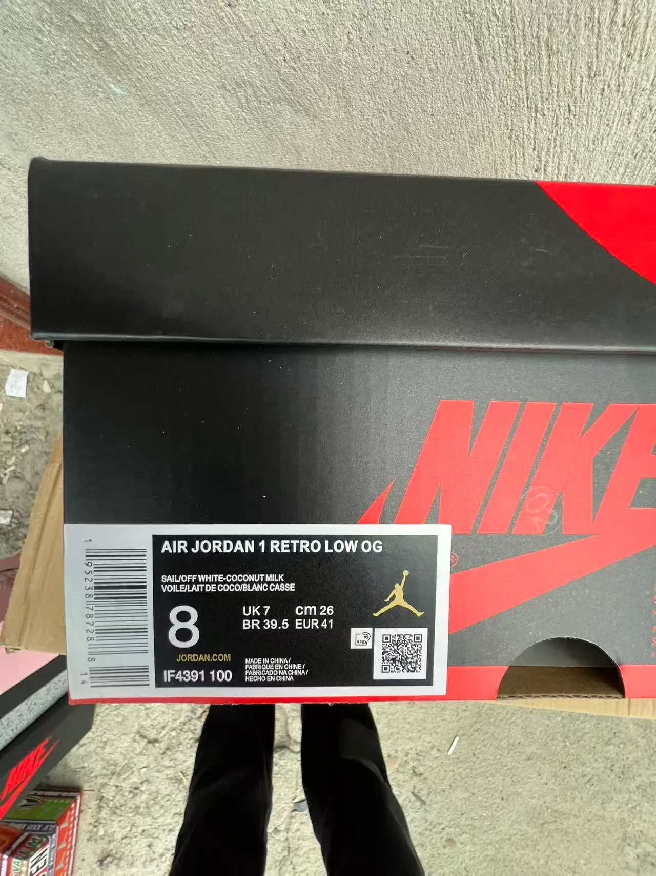 Nike Sneakers Lifestyle Blancs et Jaunes Low-Top Bordées Motif Floral-Rabbit 10
