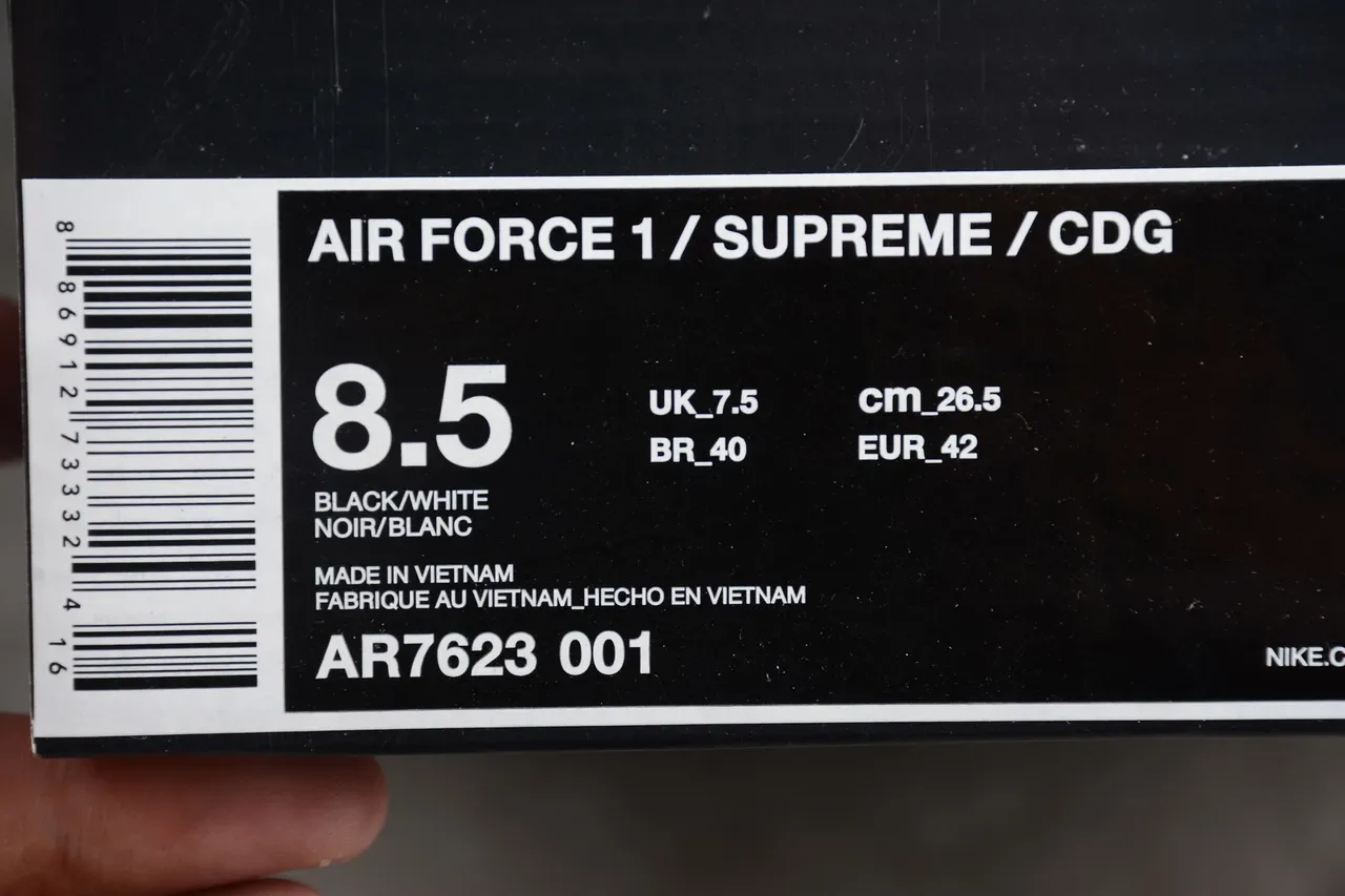 Nike x Comme des Garçons Air Force 1 Black and White Lifestyle Sneakers 2