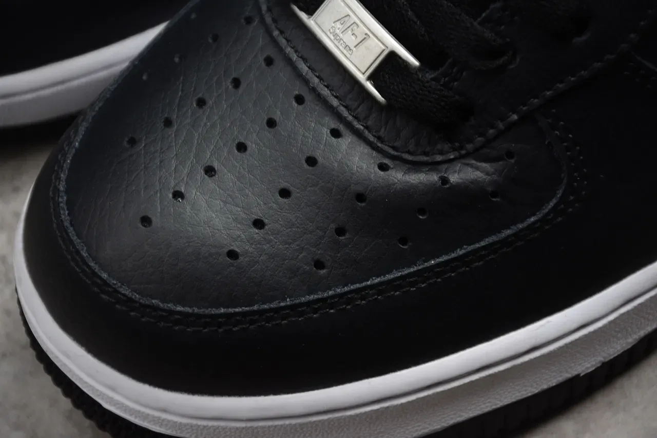 Nike x Comme des Garçons Air Force 1 Black and White Lifestyle Sneakers 7