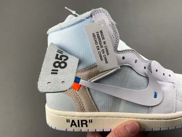 Nike x Off-White Air Jordan 1 'The Ten' Tênis de Basquete Cinza Claro 3