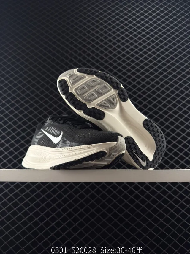 Nike ZoomX Black Beige Engineered Knit Upper Thick Foam Midsole Running Shoes 3