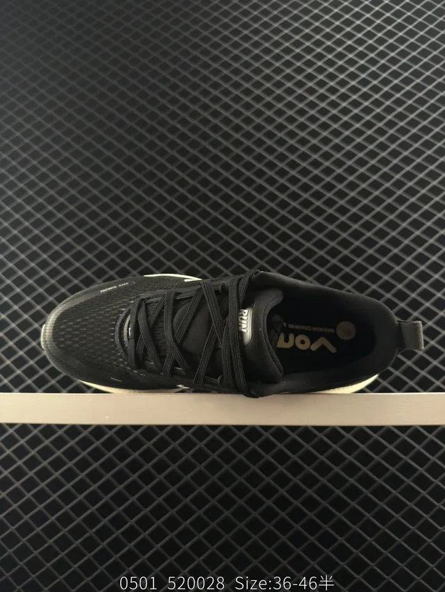 Nike ZoomX Black Beige Engineered Knit Upper Thick Foam Midsole Running Shoes 6