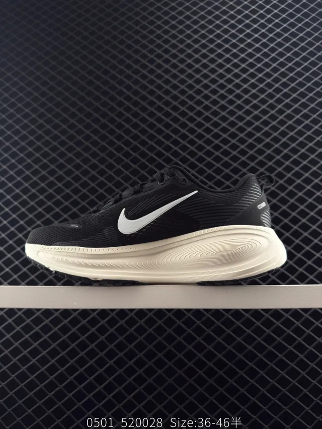 Nike ZoomX Black Beige Engineered Knit Upper Thick Foam Midsole Running Shoes 7