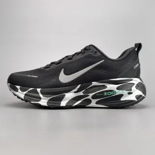Nike ZoomX Invincible Run काली सफेद बुनाई ऊपरी तरंग पैटर्न मिडसोल दौड़ने वाले जूते