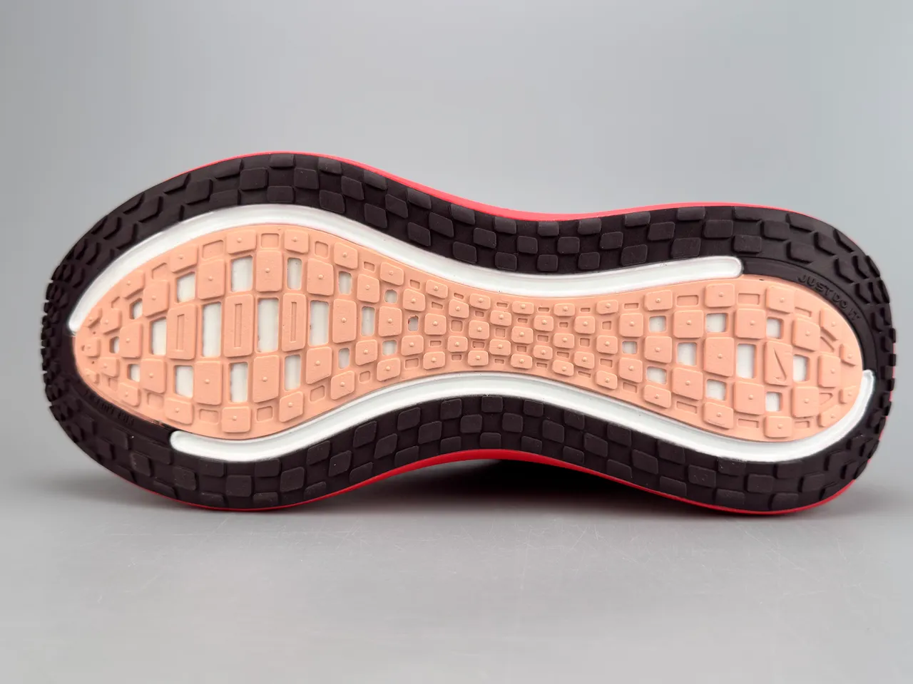 Nike ZoomX Invincible Run Gradient Running Shoes 8