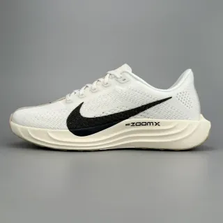 Nike ZoomX सफेद काला इंजीनियर कीट अपर फुल लेंथ फोम मिडसोल रनिंग शूज