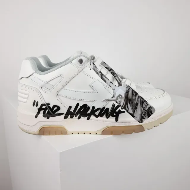 Off-White বেইজ লো-টপ লেয়ার্ড লেদার/সিন্থেটিক আপার চাঙ্কি স্নিকার 3