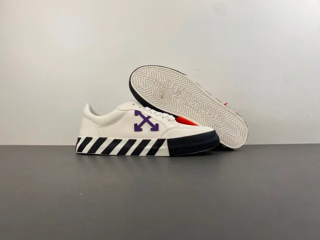 Off-White काले कैनवास अपर डायगोनल स्ट्रिप मिडसोल लाइफस्टाइल स्नीकर 13
