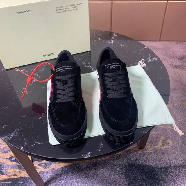 Off-White কালো গোলাপী সুয়েড উপর ডায়াগোনাল অ্যারো লোগো লাইফস্টাইল স্নিকার 9