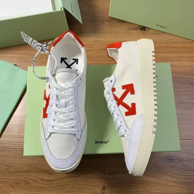 Off-White Red Canvas Upper Arrow Logo Lifestyle Sneakers 4