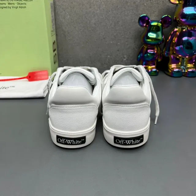 Off-White The Ten Tênis de estilo de vida Brancos e Pretos com Logo 7