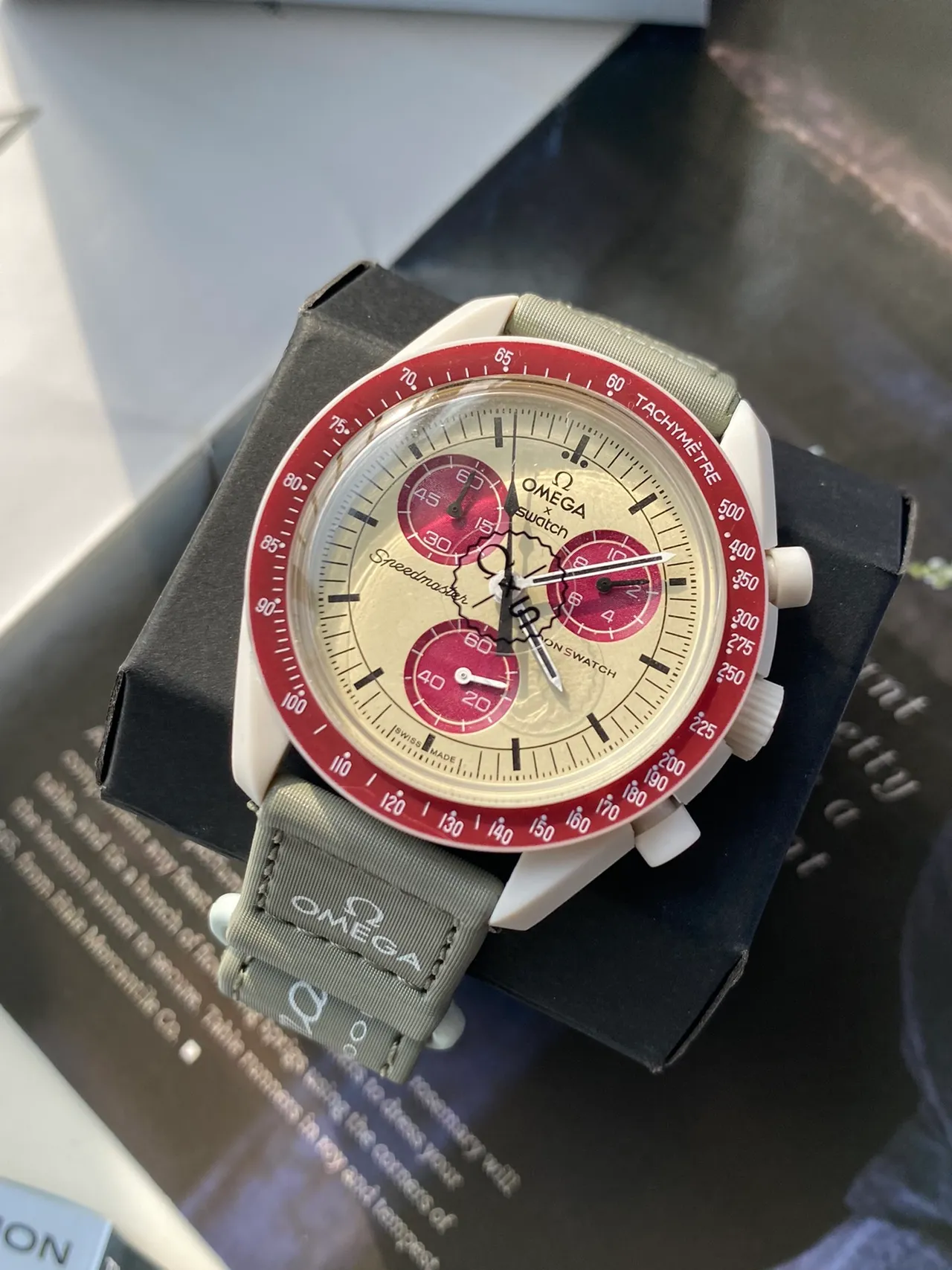Omega Speedmaster MoonSwatch Mission to Mars ساعة بيوسيراميك ميكانيكية 7