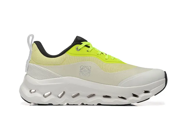 On Beige Amarillo Cloudtec Mediasuela Hexagonal Pod Suela Zapatillas de correr 4