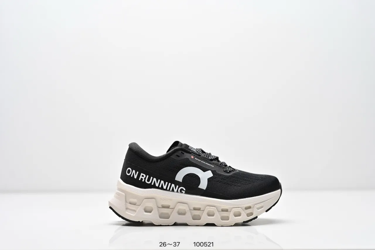 On Cloudmonster Black White أحذية جري 2