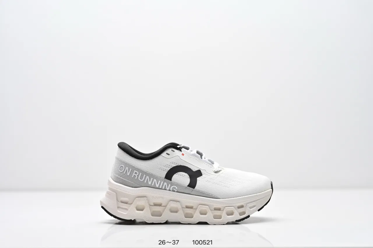 On Cloudmonster Black White أحذية جري 8