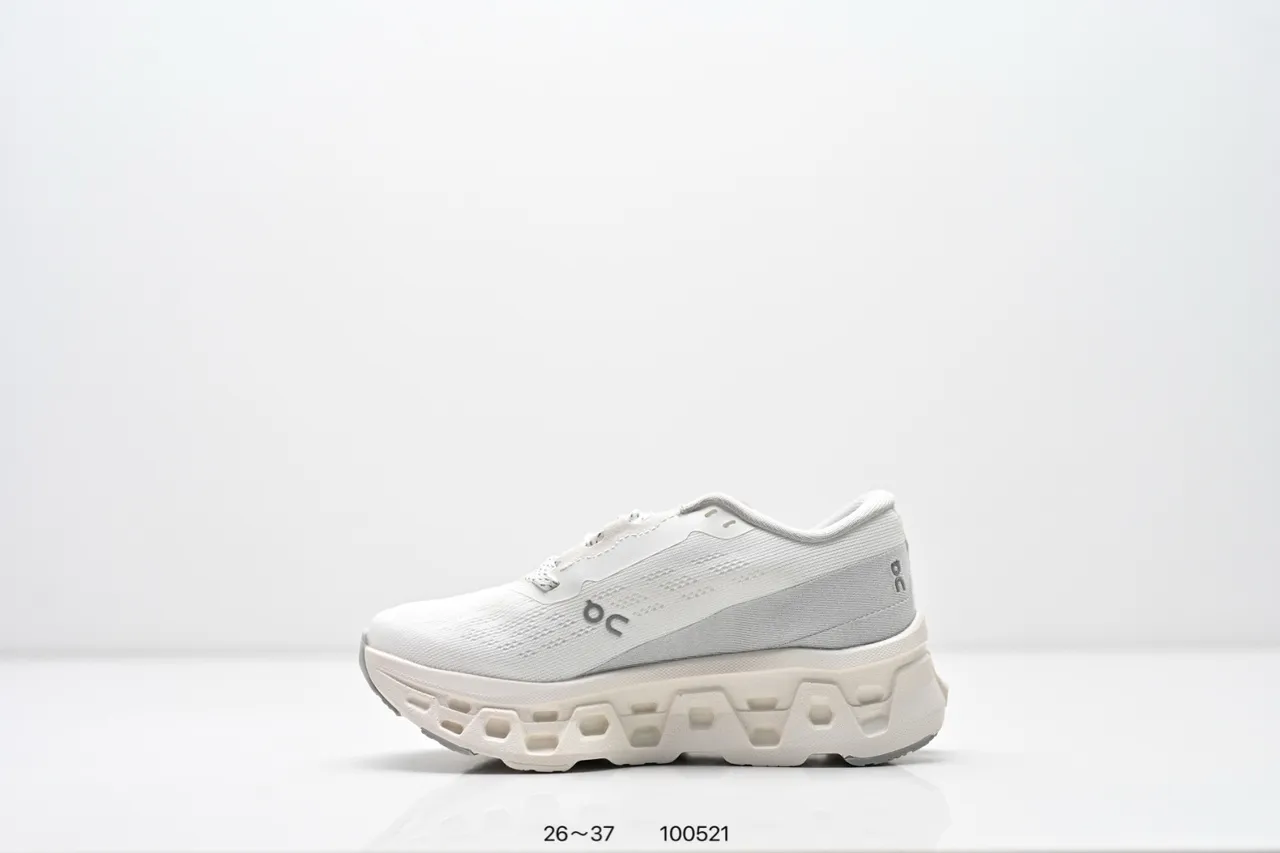 On Cloudmonster Black White أحذية جري 13
