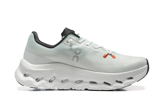 On Cloudmonster Ice Gray 跑鞋 4