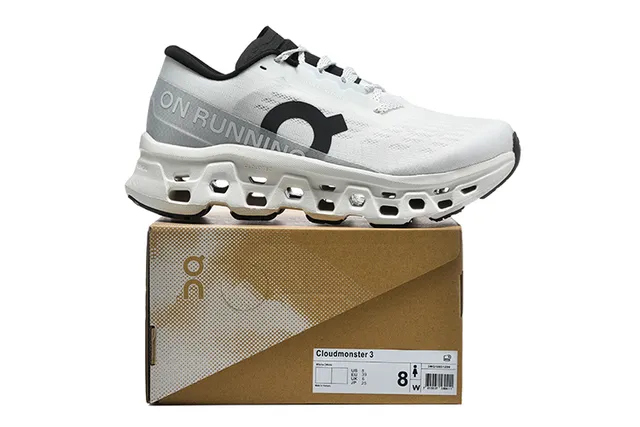 On Cloudmonster Chaussures de course Gris clair et Noir 2