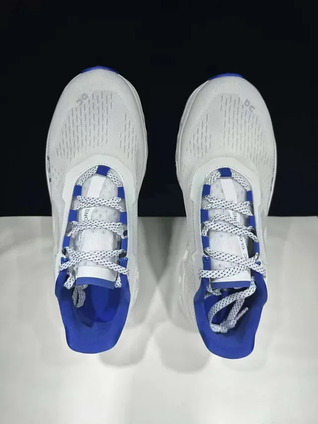 On Cloudmonster Zapatillas Running Blancas y Azules 6