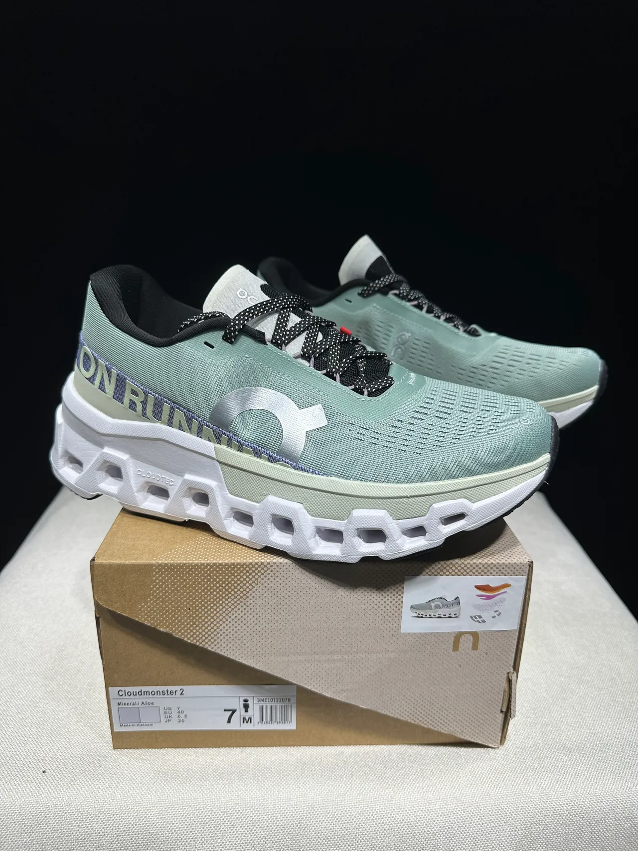 On Green Purple Engineered Mesh Upper Hollowed Hexagonal CloudTec Pods Running Shoes 8