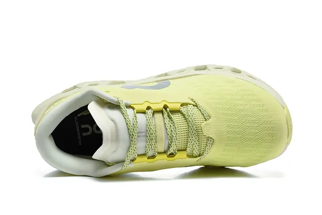 On Amarillo Gris Parte Superior de Tejido Ingeniería Podos de Mediplanta Hexagonal Huecos Zapatos de Running 3